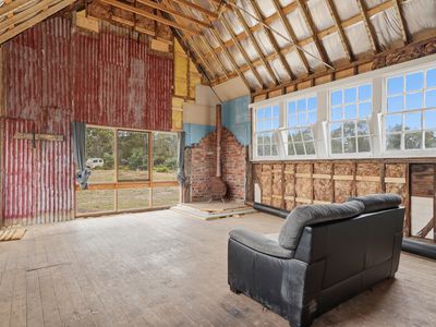 8-10 Royal George Road, Royal George