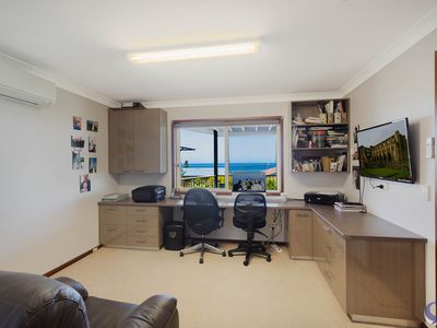 40 Sunset Boulevard, Kianga