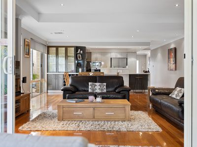 50 Whittaker Turn, Piara Waters