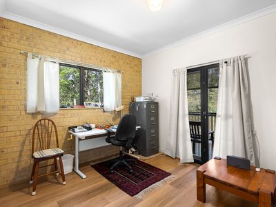 6 Peacock Court, Pomona