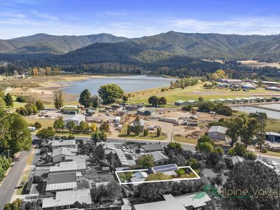 4 Freeburgh Avenue, Mount Beauty