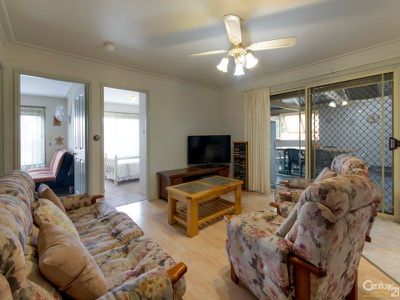 38 Ralph Crescent, Hampton Park