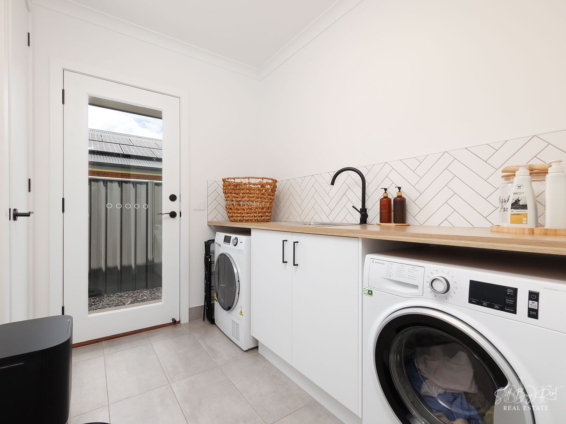 15 DEVITT WAY, Killara