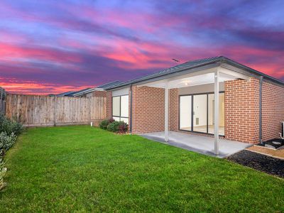 11 Grande Belmond Avenue , Clyde