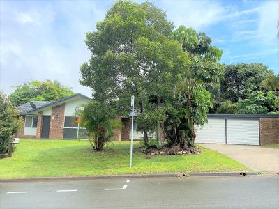 2 Marlane Court, Springwood