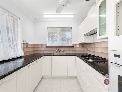 9 Foxton Street, Maddington