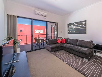 9 / 2 Pisconeri Street, Perth