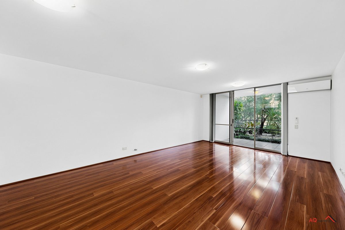 Wonderful Ground Floor Garden Apartment