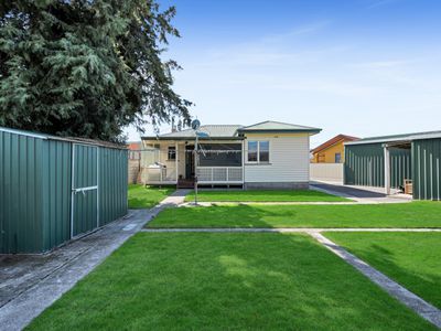 2 Trueman Crescent, Mowbray