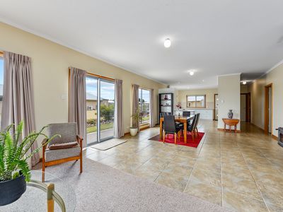 11 Linnell Drive, Beachport