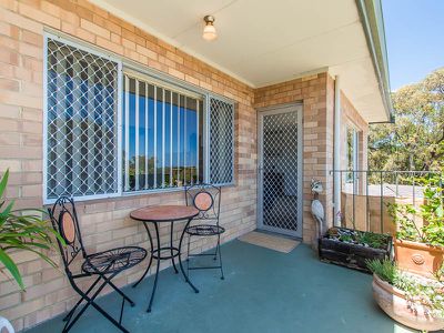 8/11 Wilson Crescent, Wembley Downs