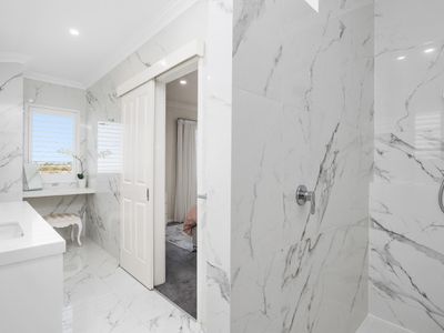 10A Ferguson Street, Alfred Cove