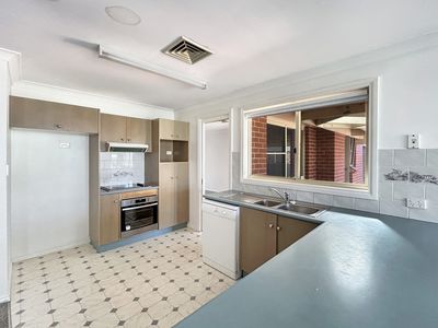 12 Kings Park Way, Dubbo
