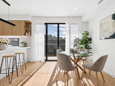 4 Bedroom / 9-9a Old Berowra Road, Hornsby