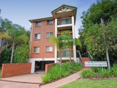4 / 19 Blackett Street, North Wollongong