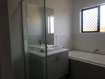 A / 11 Rothbury Street, Logan Reserve