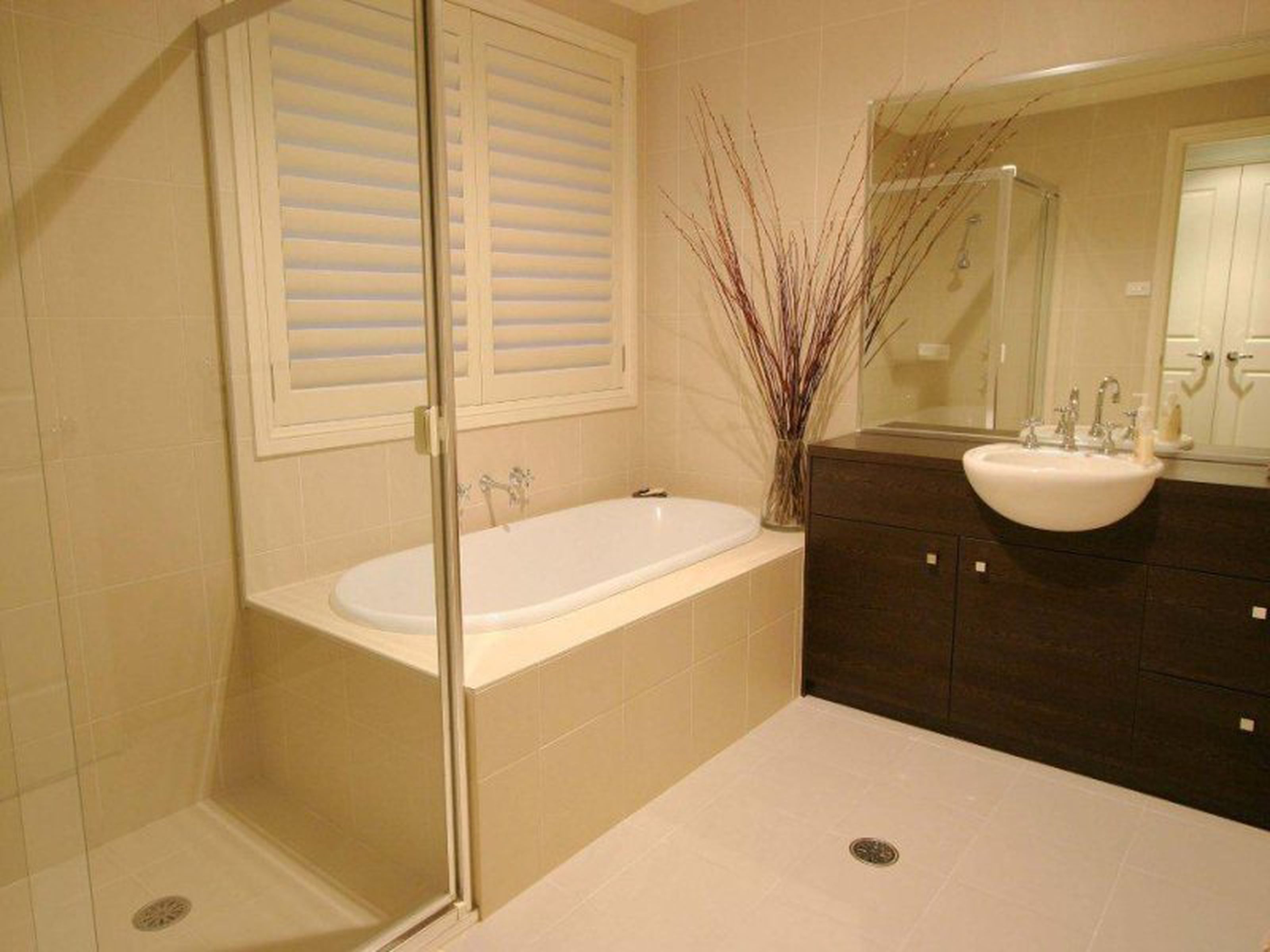 4 Avalon Crescent, GLENMORE PARK