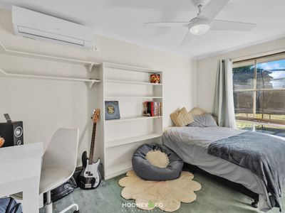 2 Norwood Court, Cranbourne