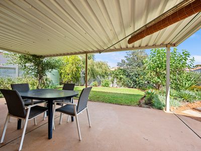 8A Siberia Close, Hannans