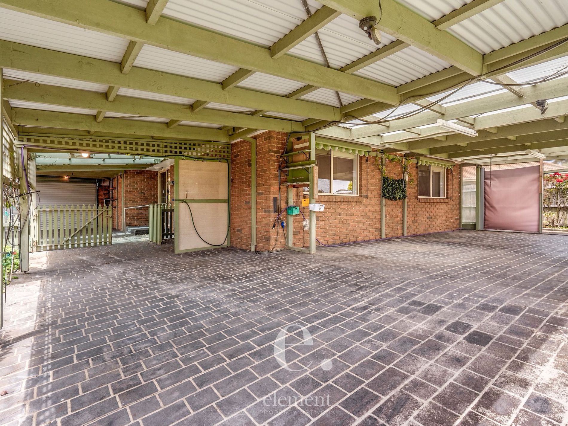 8 Trenton Parade, St Albans Park