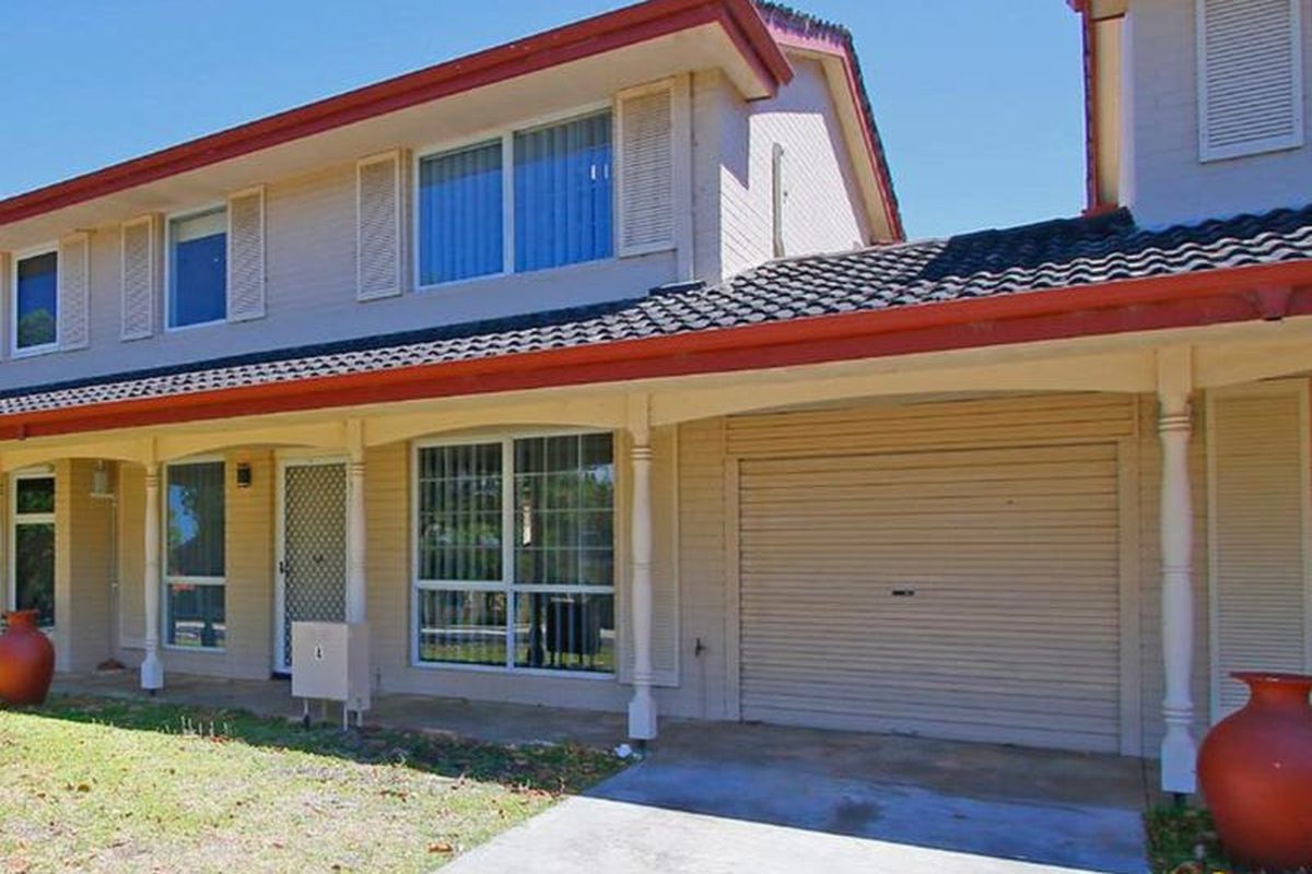4 / 20 Alston Avenue, Como
