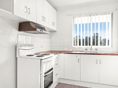 12 / 6 Eyre Street, Warrawong