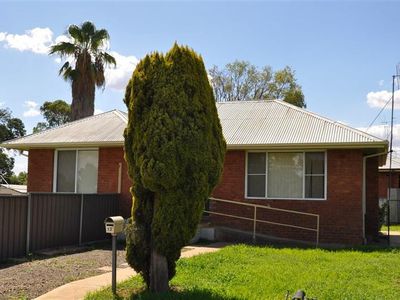 12 Berkley Street, Forbes