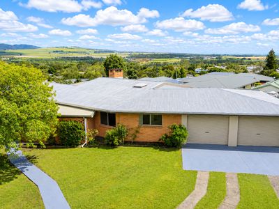 10-12 Crouch Avenue, Atherton