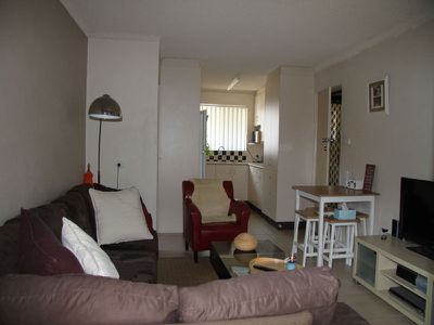 10 / 15 Lake Street, Forster