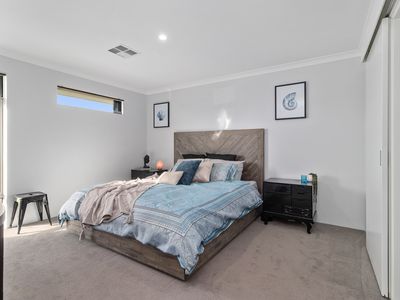 62 Lockhart Crescent, South Guildford