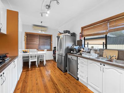39 SIXTH AVENUE, Condell Park