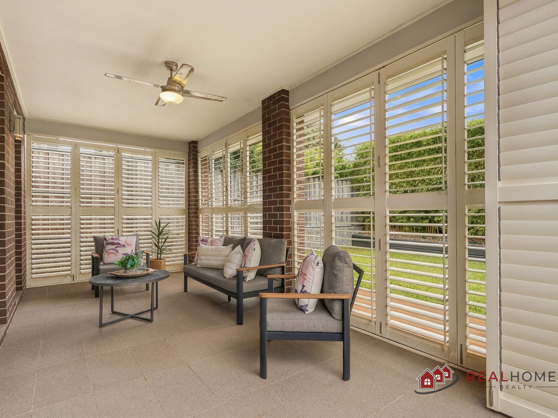 1 James Green Close, Kellyville