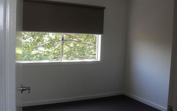 3 / 17 Henry Steet, Pakenham