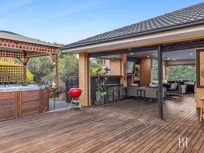 9 Olive Tree Court, Kilmore