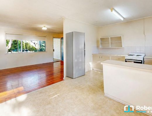 Water Views from the Block, Exceptional Shed Space & Endless Potential image 6