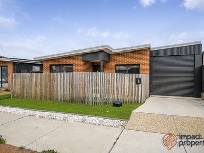 9 Vahland Street, Taylor