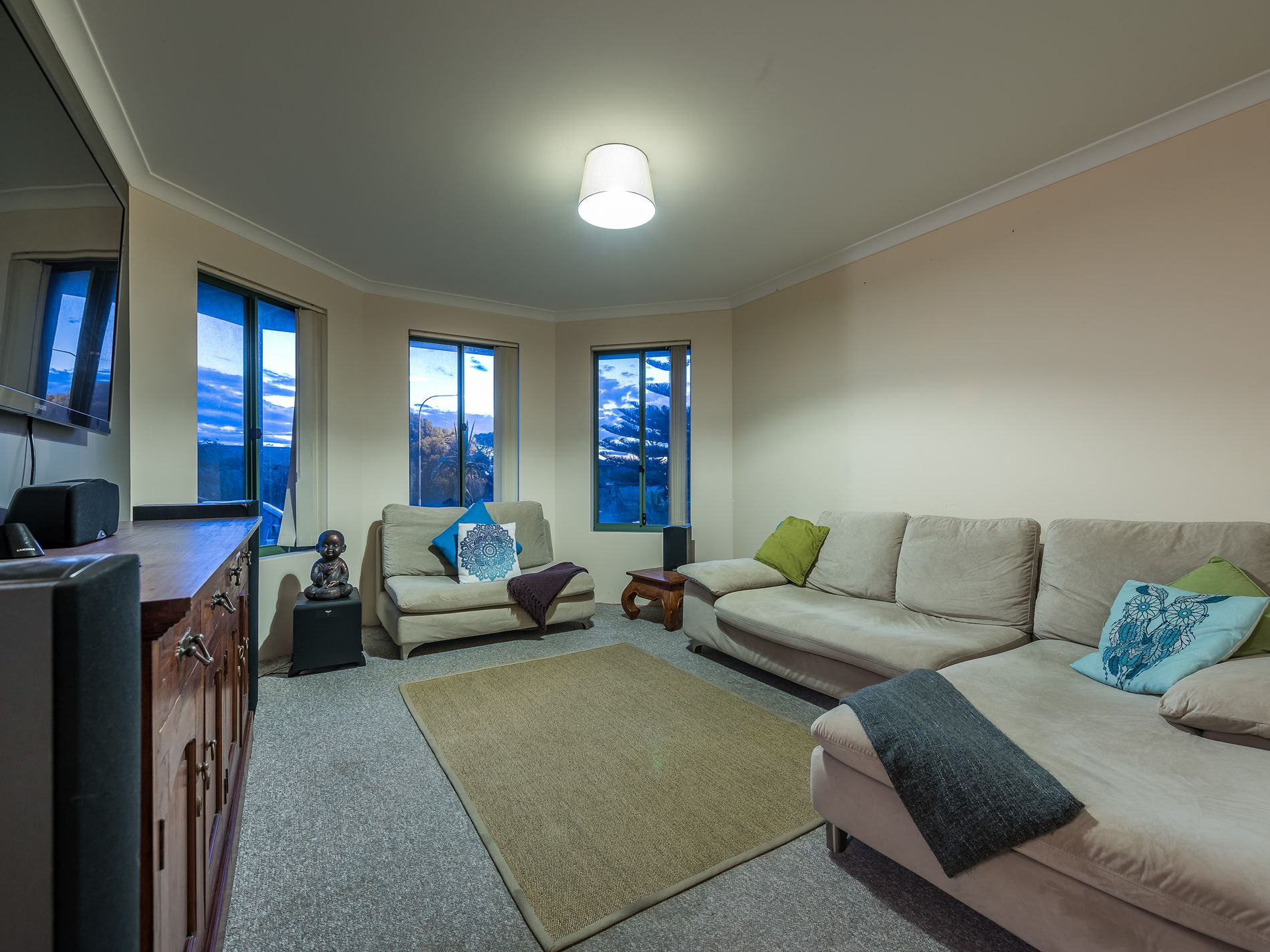 130 Lagoon Drive, Yanchep