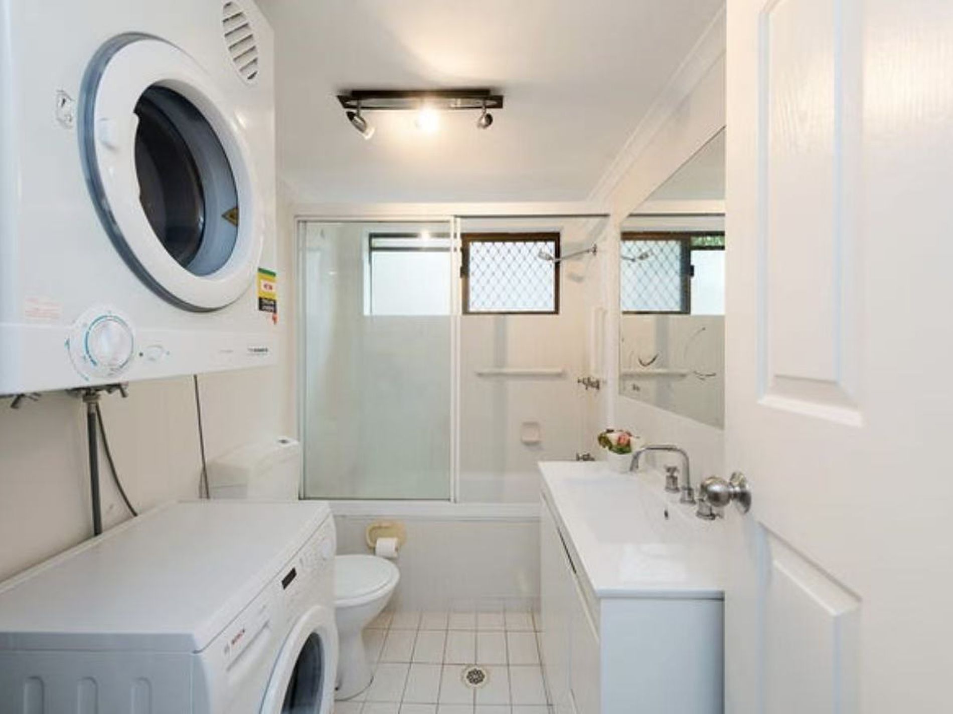 1 / 63 Macquarie Street, St Lucia