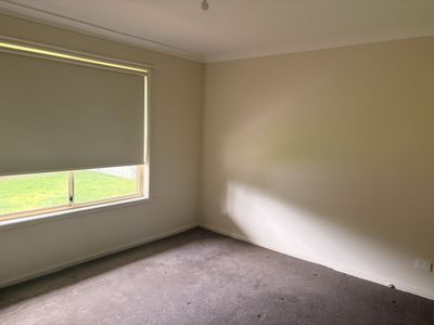 2 / 30 Ebelina Crescent, Parkes