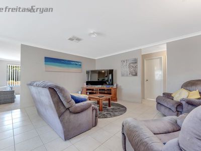 14 La Manche Ave, Port Kennedy
