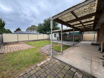 17 Fourth Avenue, Hoppers Crossing