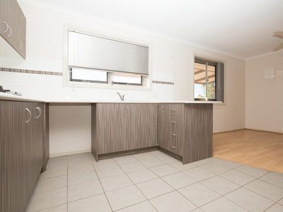1 / 10 Dulverton Terrace, South Hedland