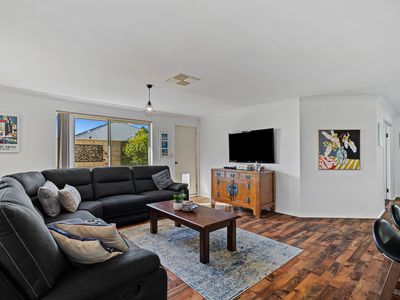 13 Sorrento Turn, Secret Harbour