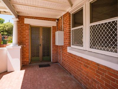 437 SMOLLETT STREET, Albury