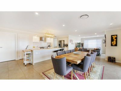 10 Hovea Court, Dubbo