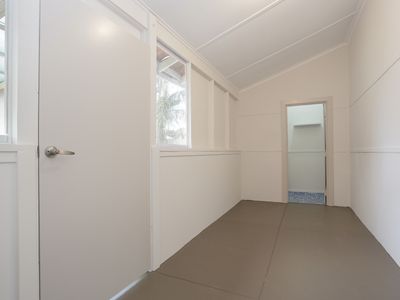 35 Boulder Avenue , Ascot