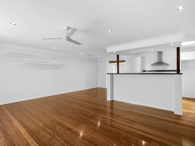 8 Packman Avenue, Rochedale South