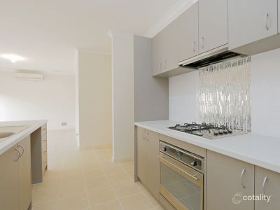 5 / 6 Braewood Court, Nollamara