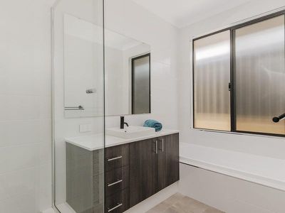 22 Cogita Avenue , Baldivis