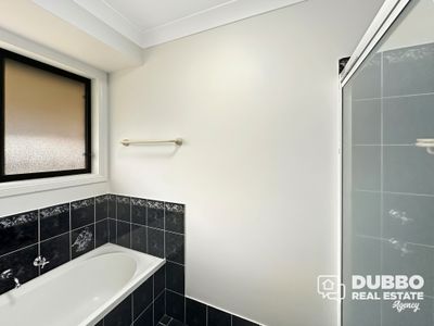 3 Carling Court, Dubbo